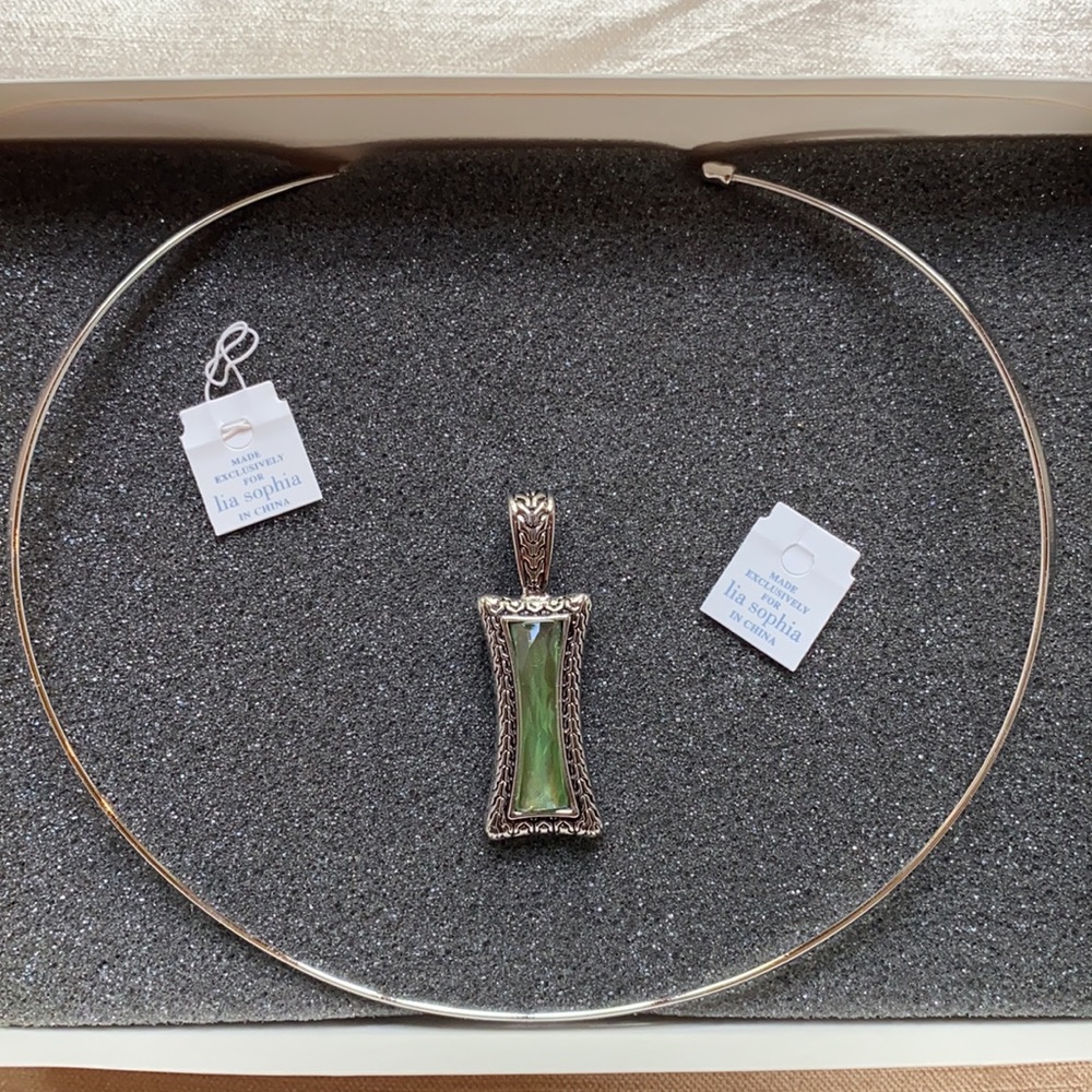 Lia Sophia silver collar choker w/ 1 slide
